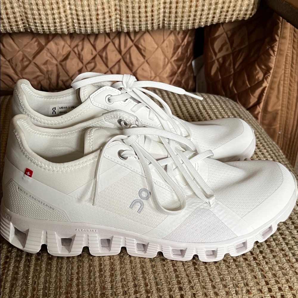 On Running Women's Cloud White Sneakers